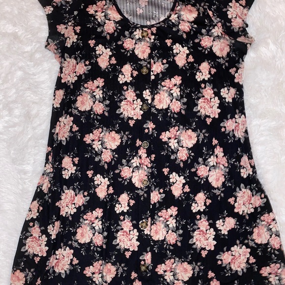 Plus size 2x woman’s bundle - Picture 3 of 14